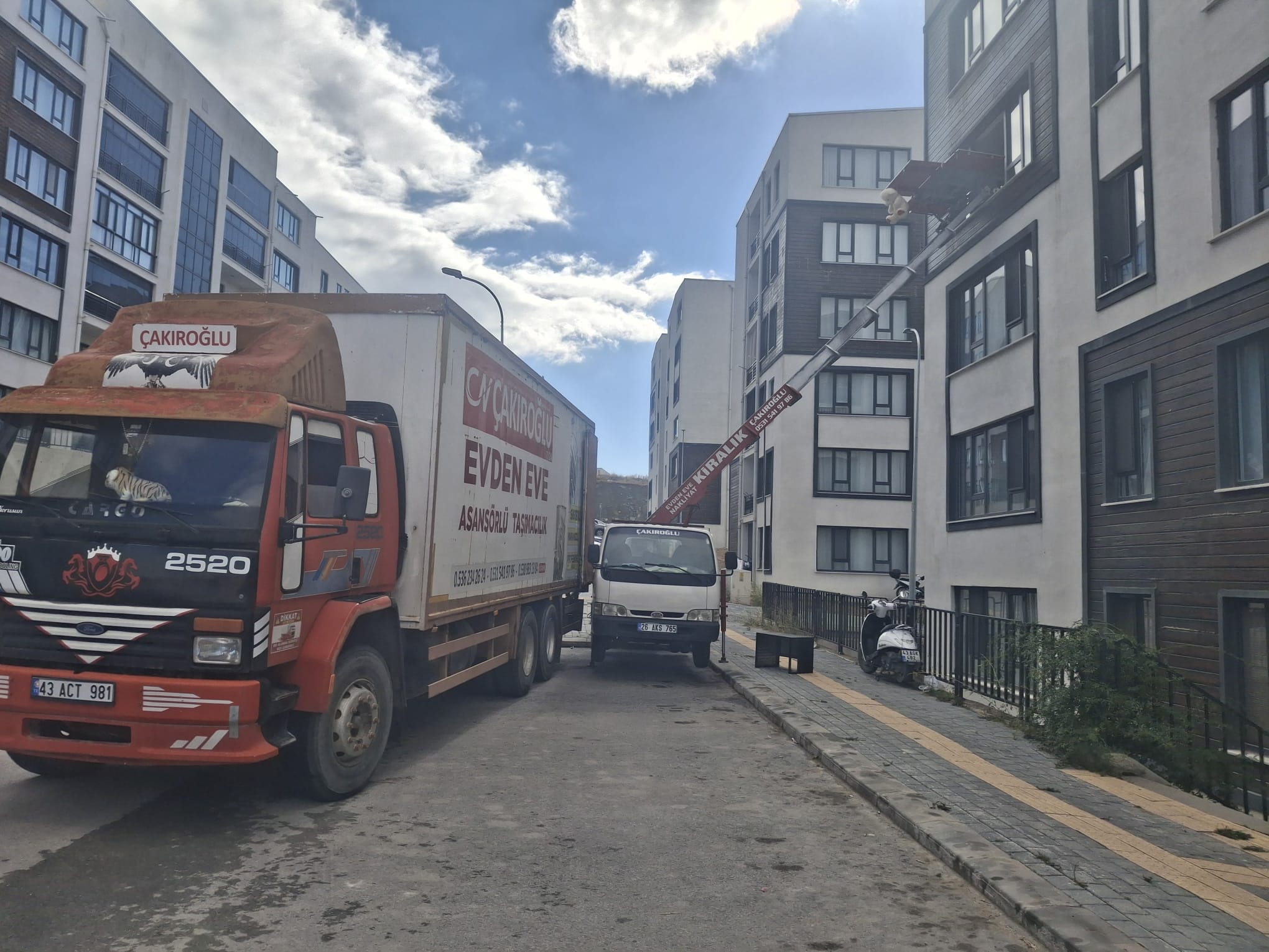 Çakıroğlu Nakliyat Araç Filosu